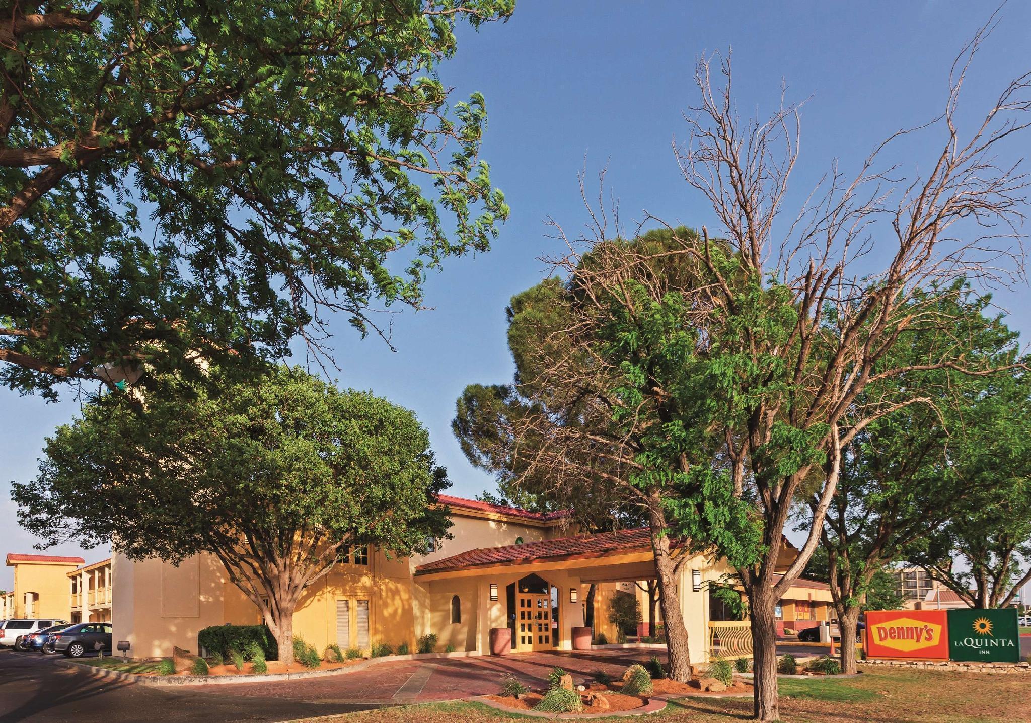 Baymont By Wyndham - Downtown Civic Center